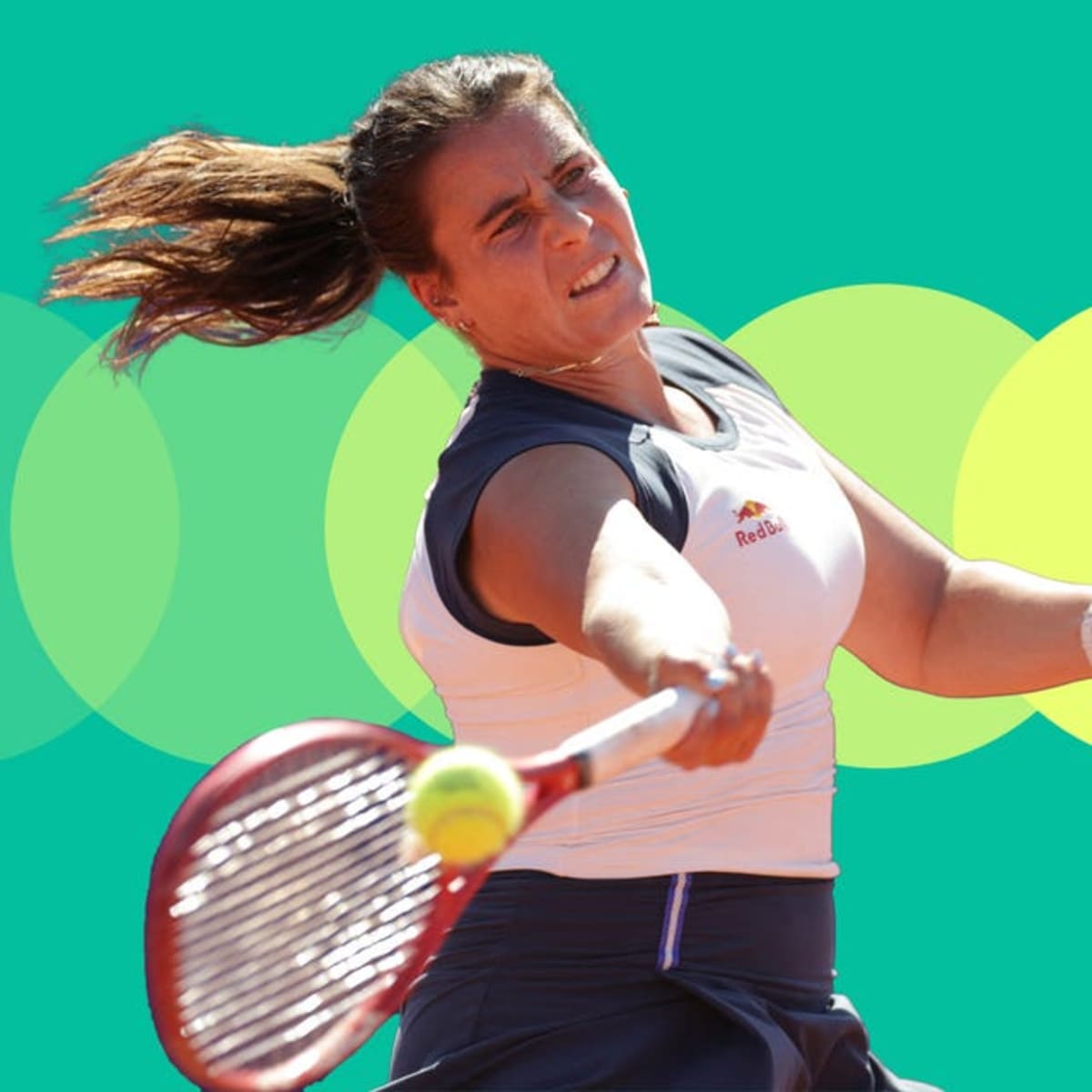Tennis Star Emma Navarro Wins After Health Break - Image 3