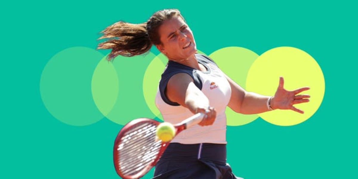 Tennis Star Emma Navarro Wins After Health Break - Image 2