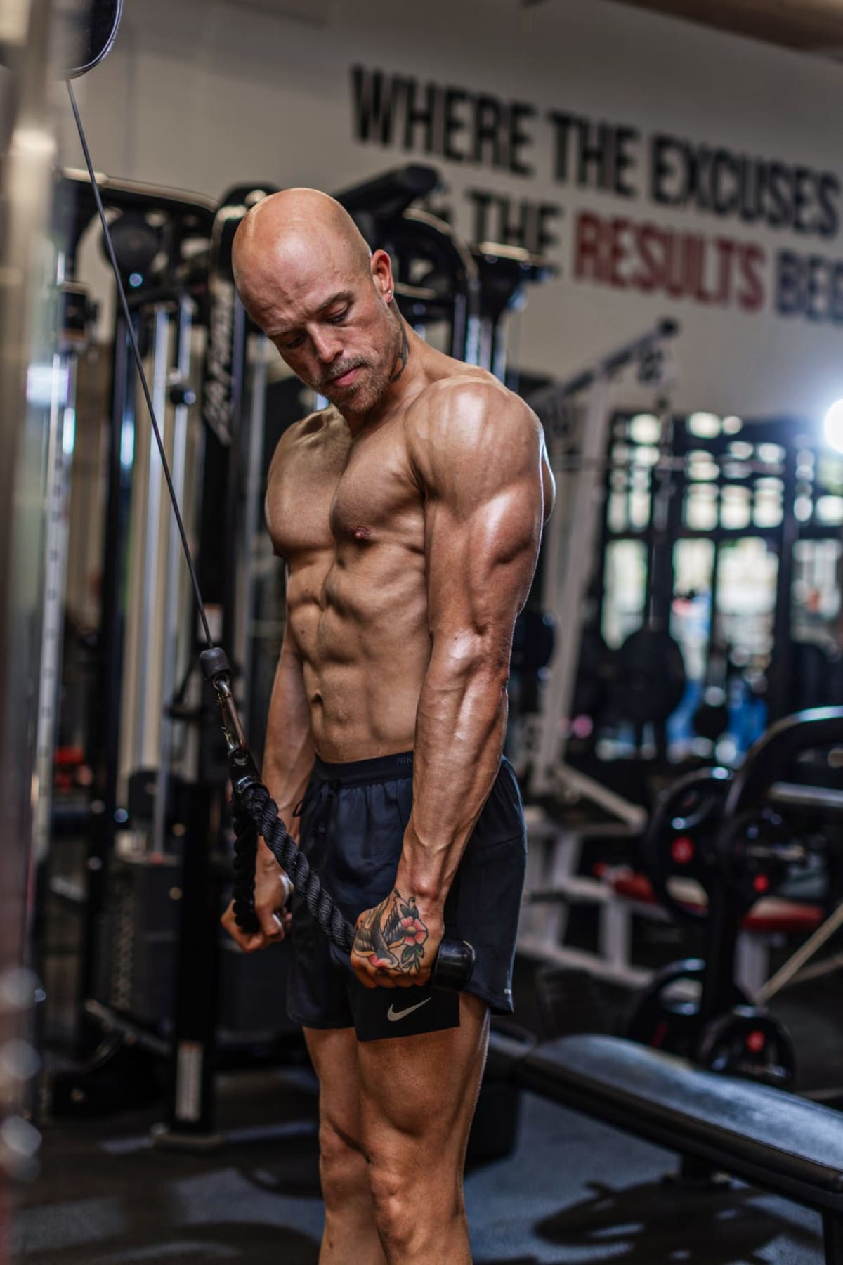 Oil Rig Worker Drops 55 Pounds With Creative Workout Plan - Image 5