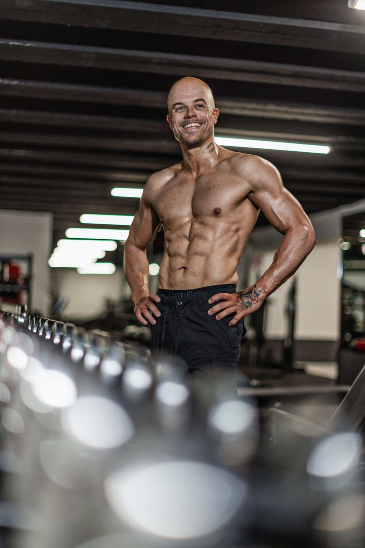 Oil Rig Worker Drops 55 Pounds With Creative Workout Plan - Image 4