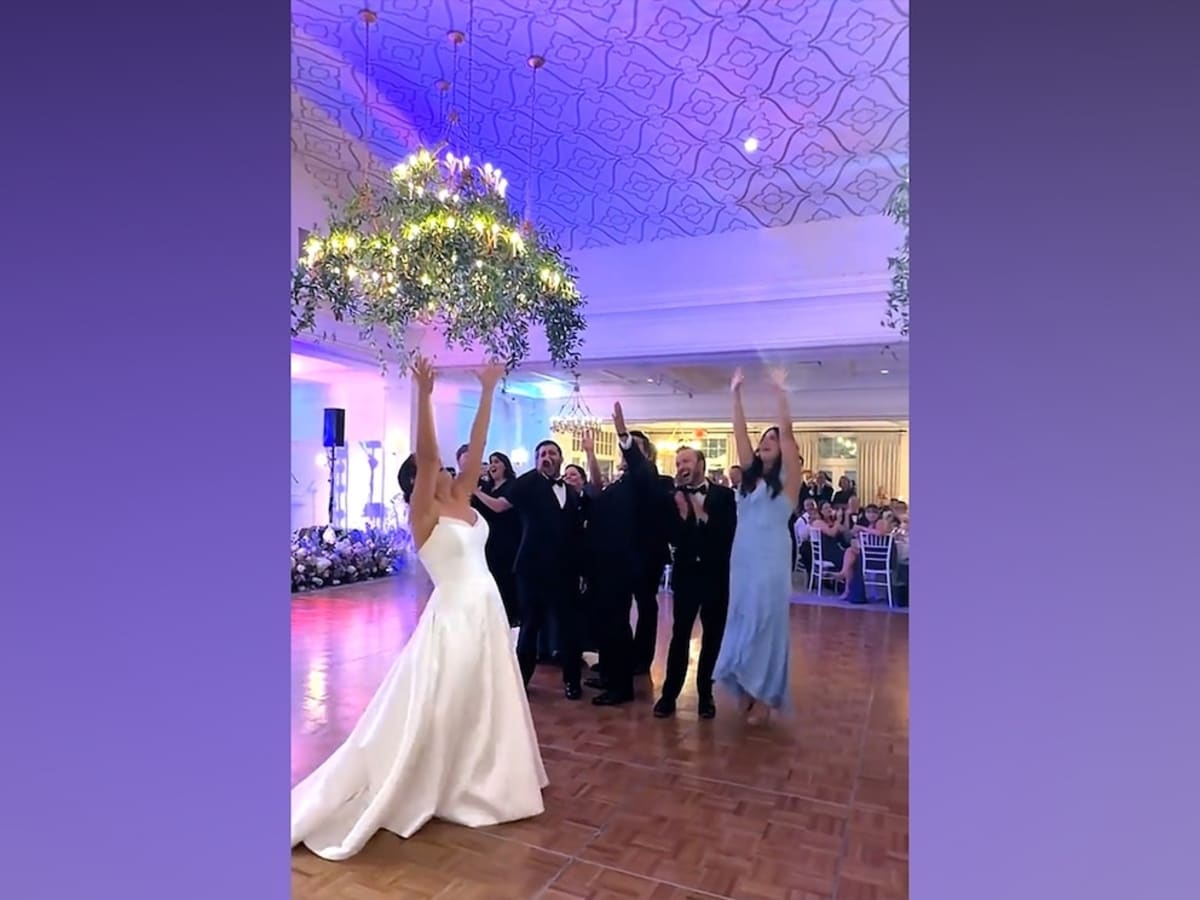 Groom Surprises Broadway-Loving Bride with Les Mis Wedding Show - Image 3