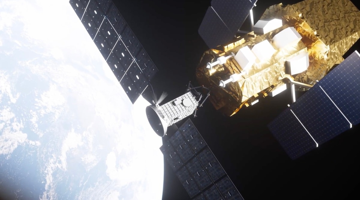 Robot Spacecraft Races to Save Aging NASA Telescope - Image 2