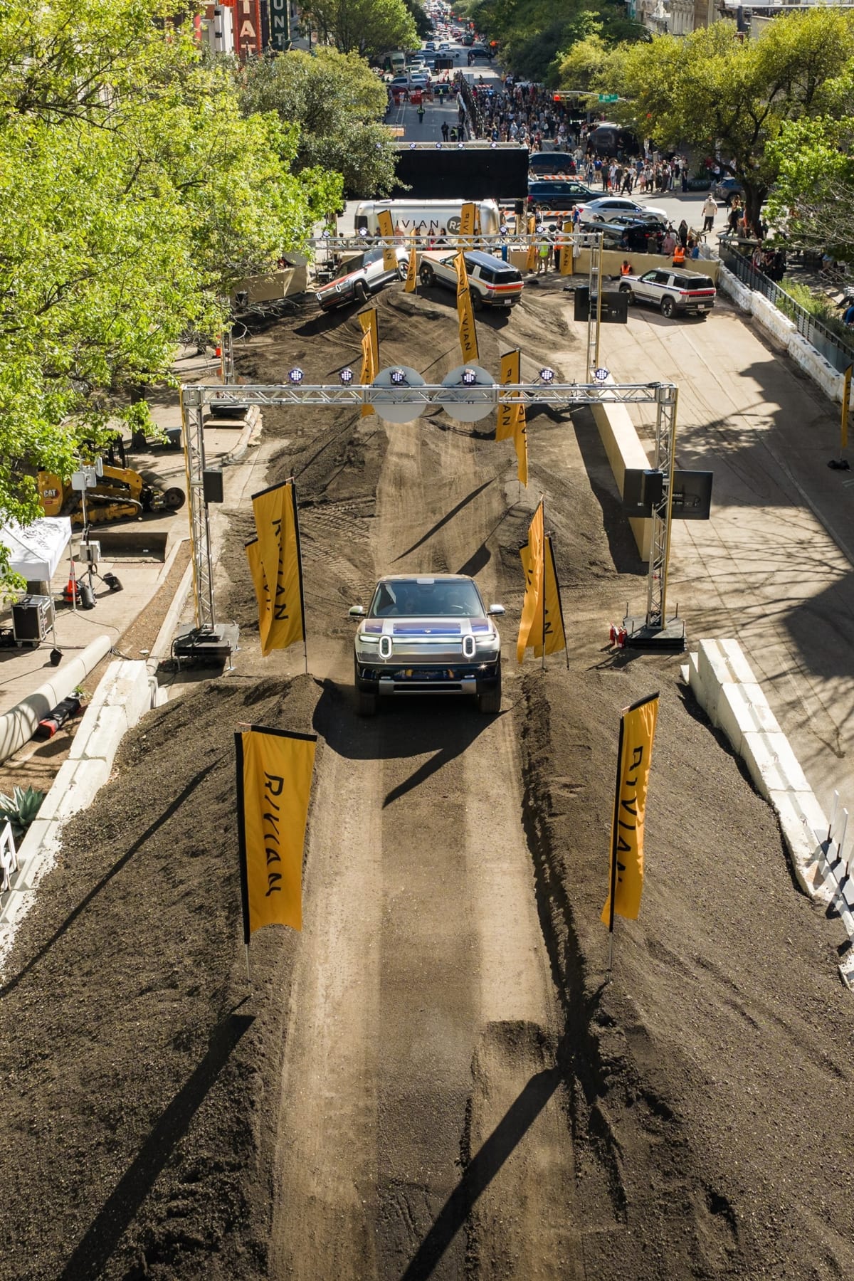 Rivian's $45K Electric SUV Launches This Spring - Image 2