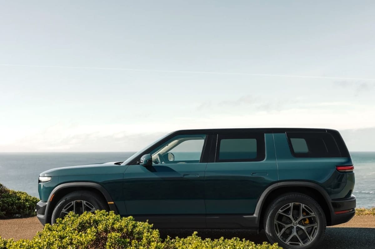 Rivian's $45K Electric SUV Launches This Spring - Image 4