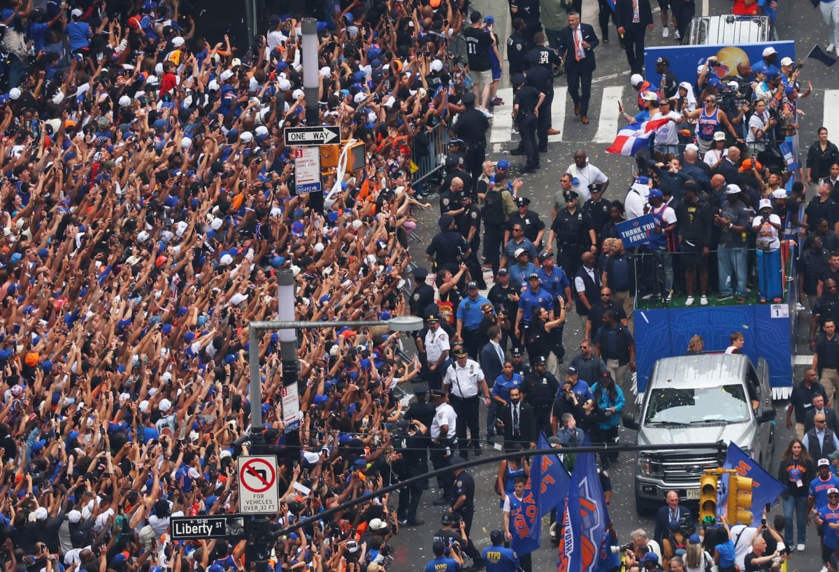 NYC Celebrates First Knicks Title in 53 Years - Image 5