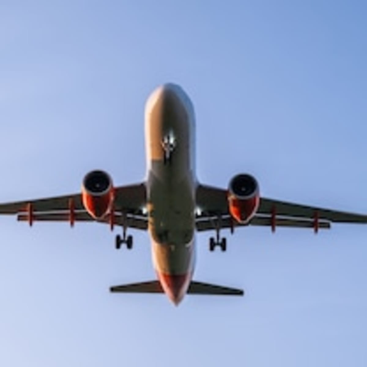 US Adult Smoking Hits Record Low of 10% - Image 5