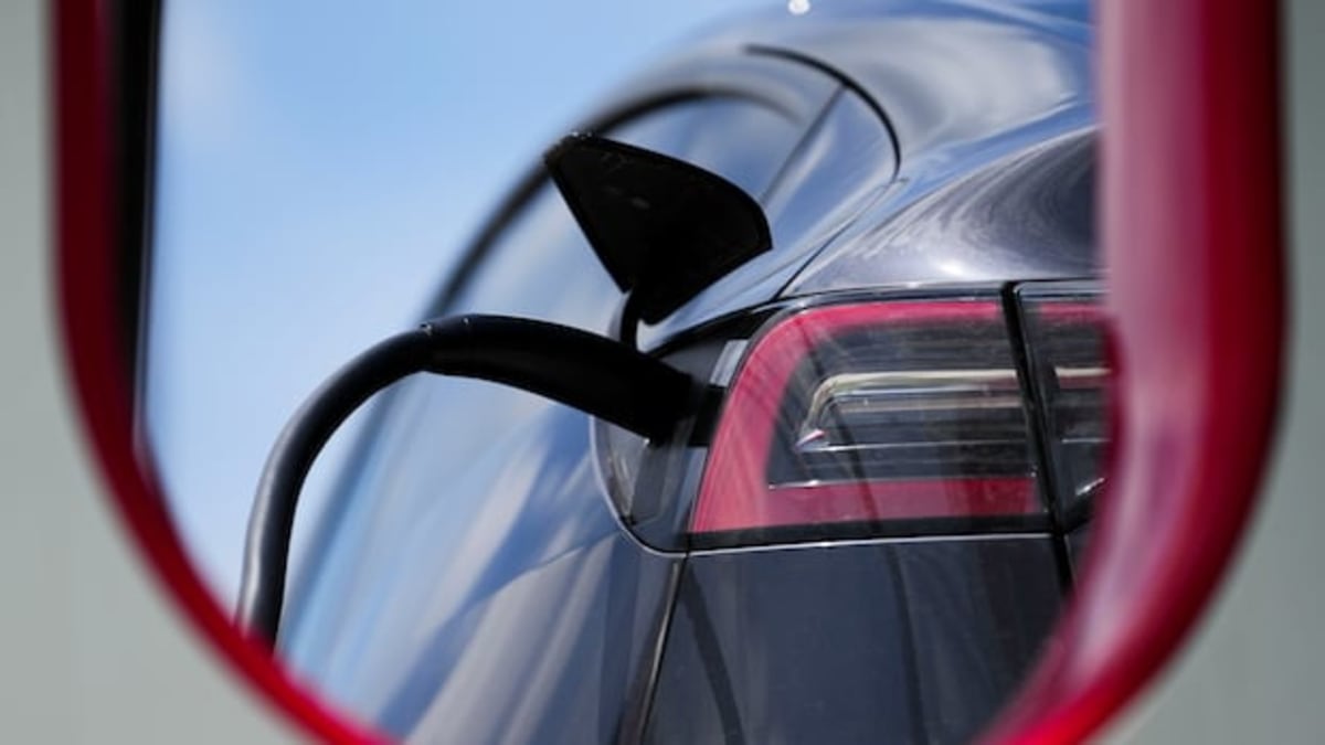 Canada EV Sales Jump 21% as Gas Prices Hit Wallets