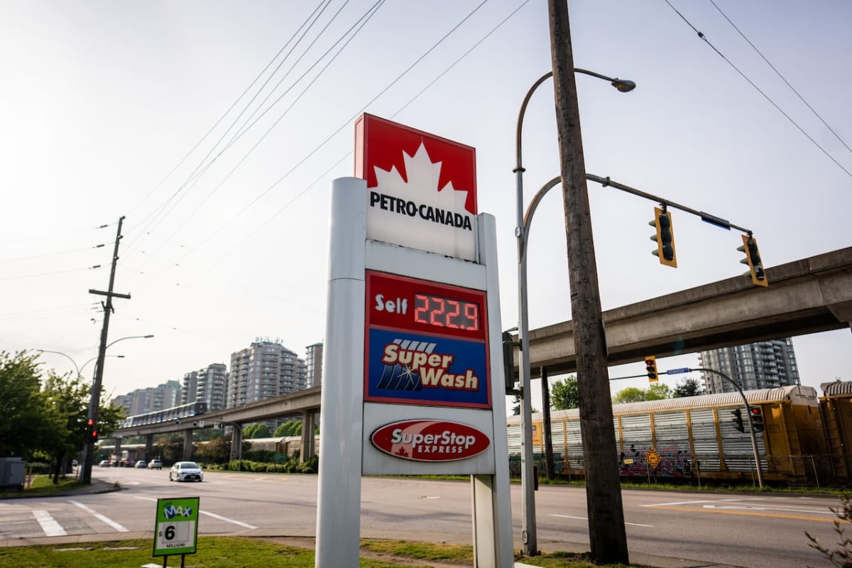 Canada EV Sales Jump 21% as Gas Prices Hit Wallets - Image 5