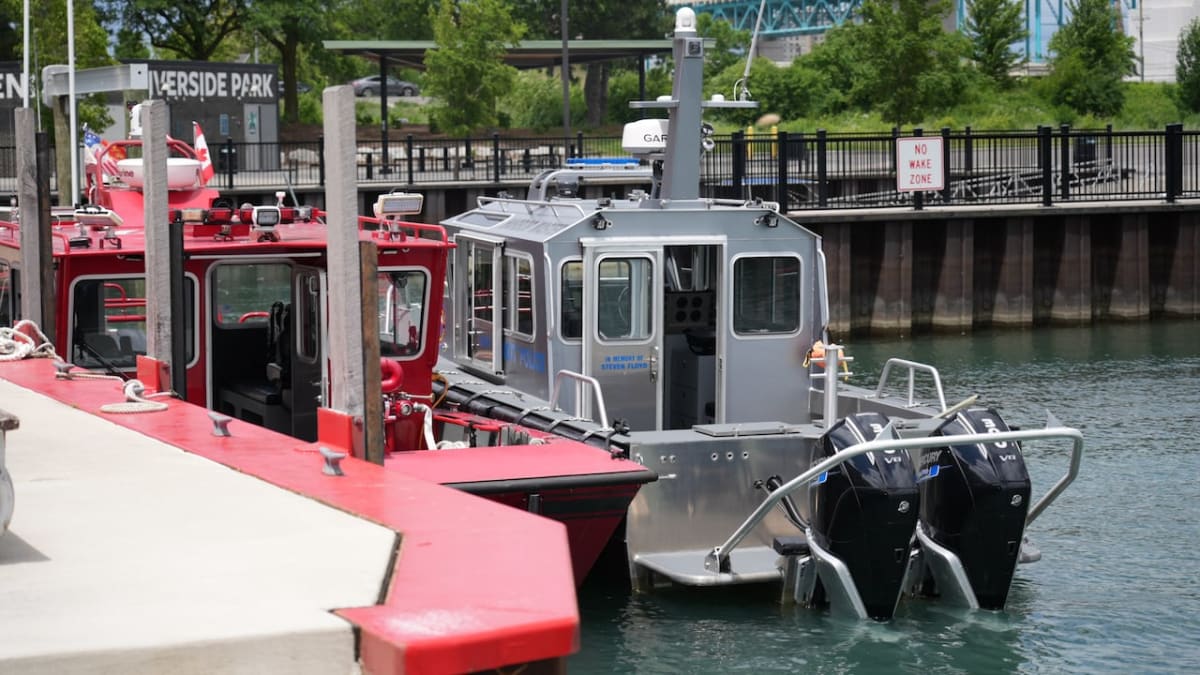 12 Rescued After 7 Sailboats Capsize on Detroit River - Image 3