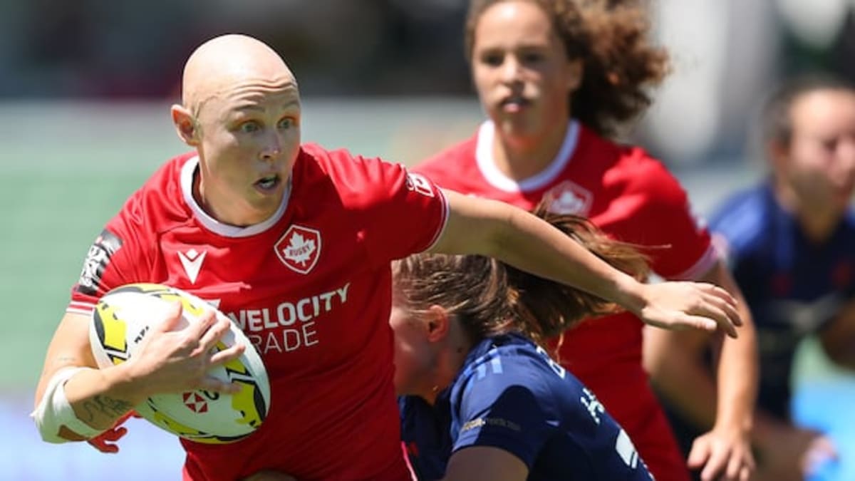 Canadian rugby player Olivia Apps in action during women's sevens tournament competition