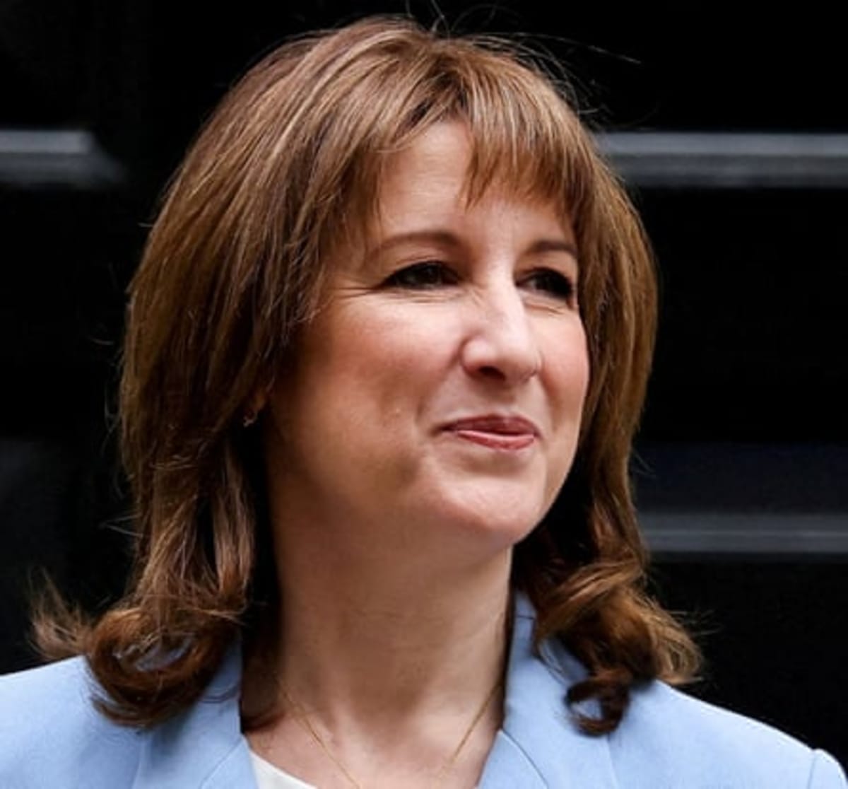 UK Fast-Tracks Clean Energy Projects to Cut Costs - Image 4