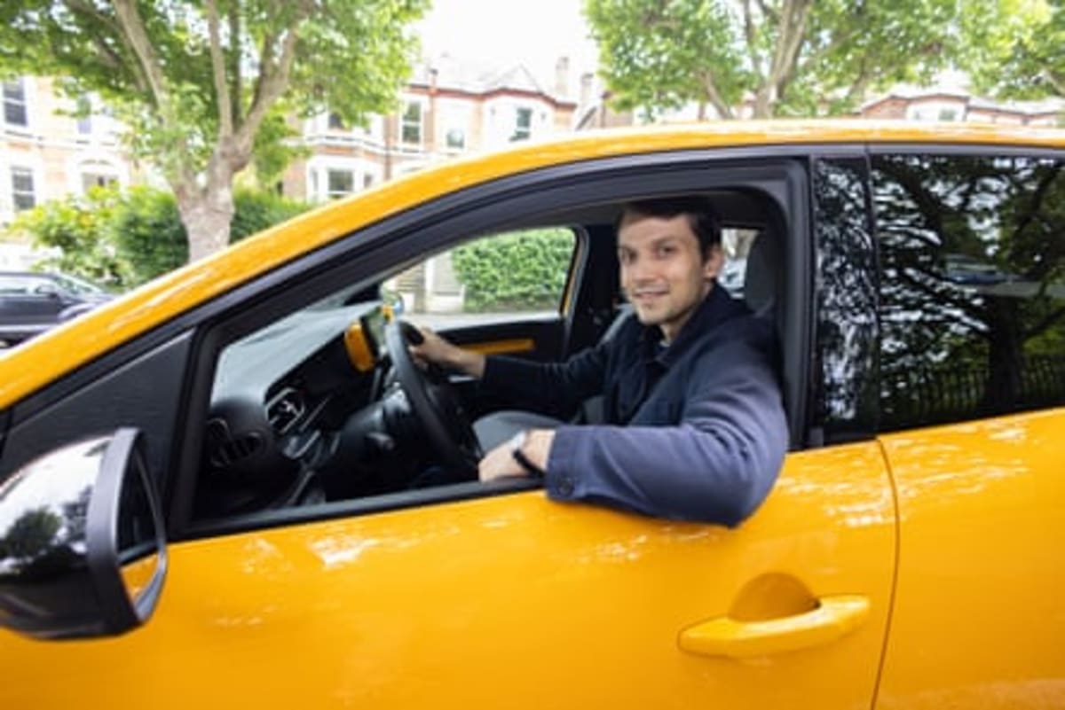 Europe's Tiny EVs Challenge SUV Trend With Style - Image 4