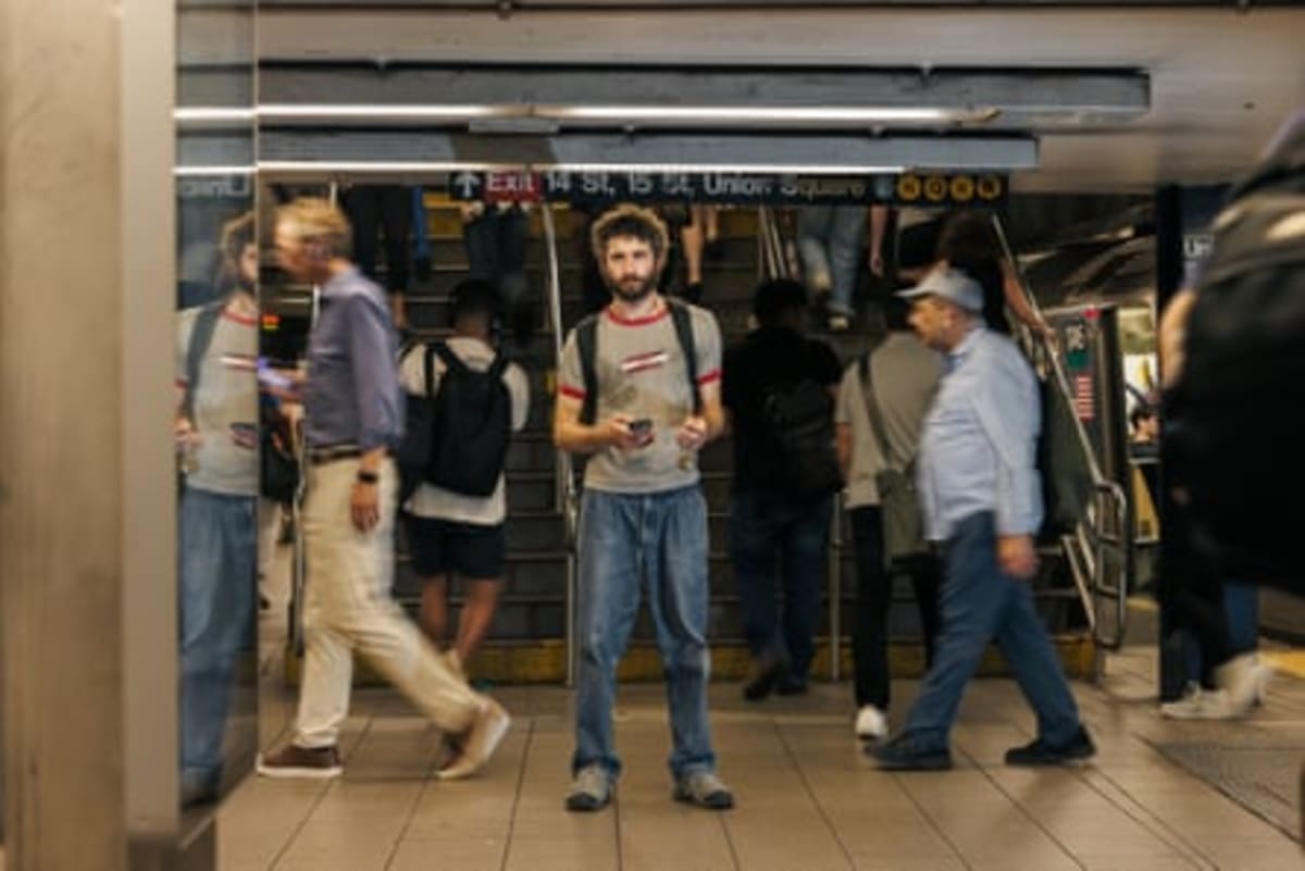 Man Cools NYC's Hottest Subway Stations One Jug at a Time - Image 4