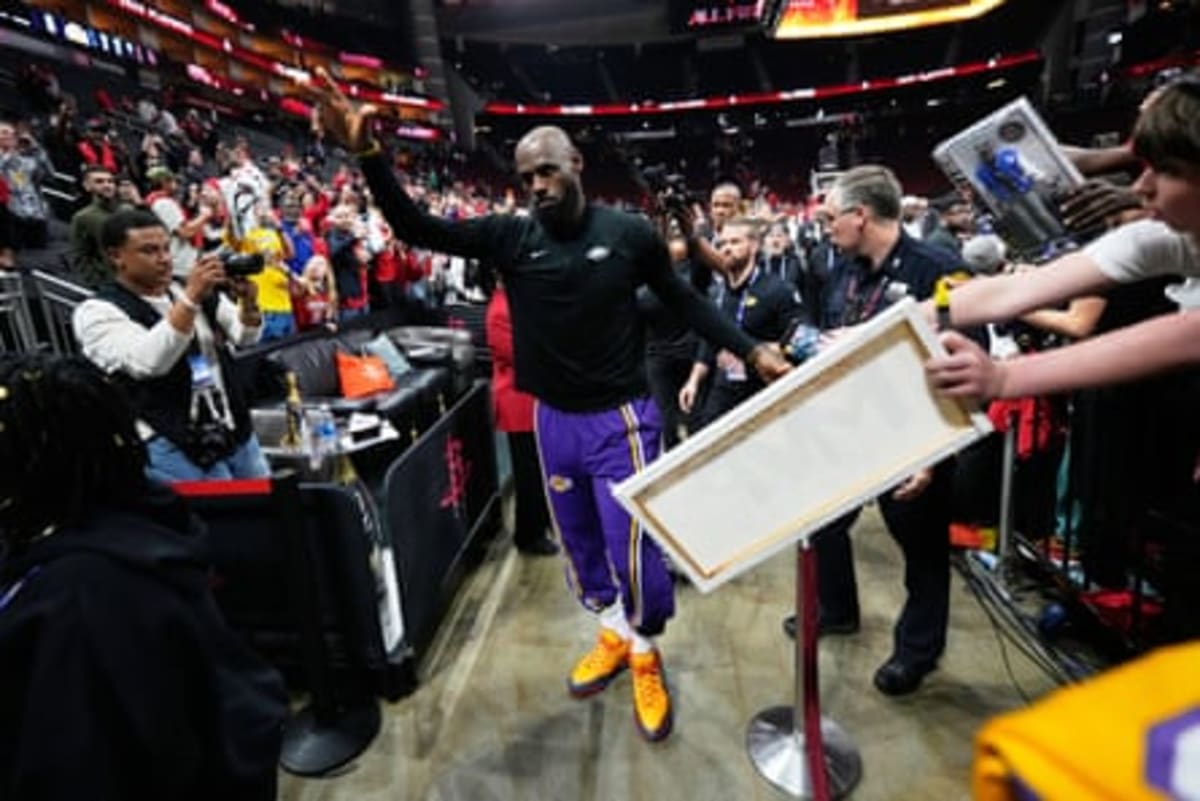 LeBron James, 41, Leads Lakers Past Rockets in Playoff Upset - Image 4