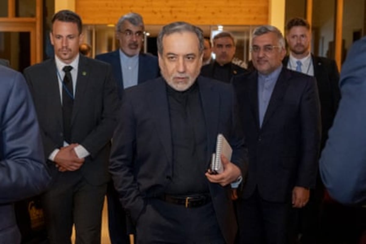 Iran Allows Nuclear Inspectors Back in Historic Peace Deal - Image 4