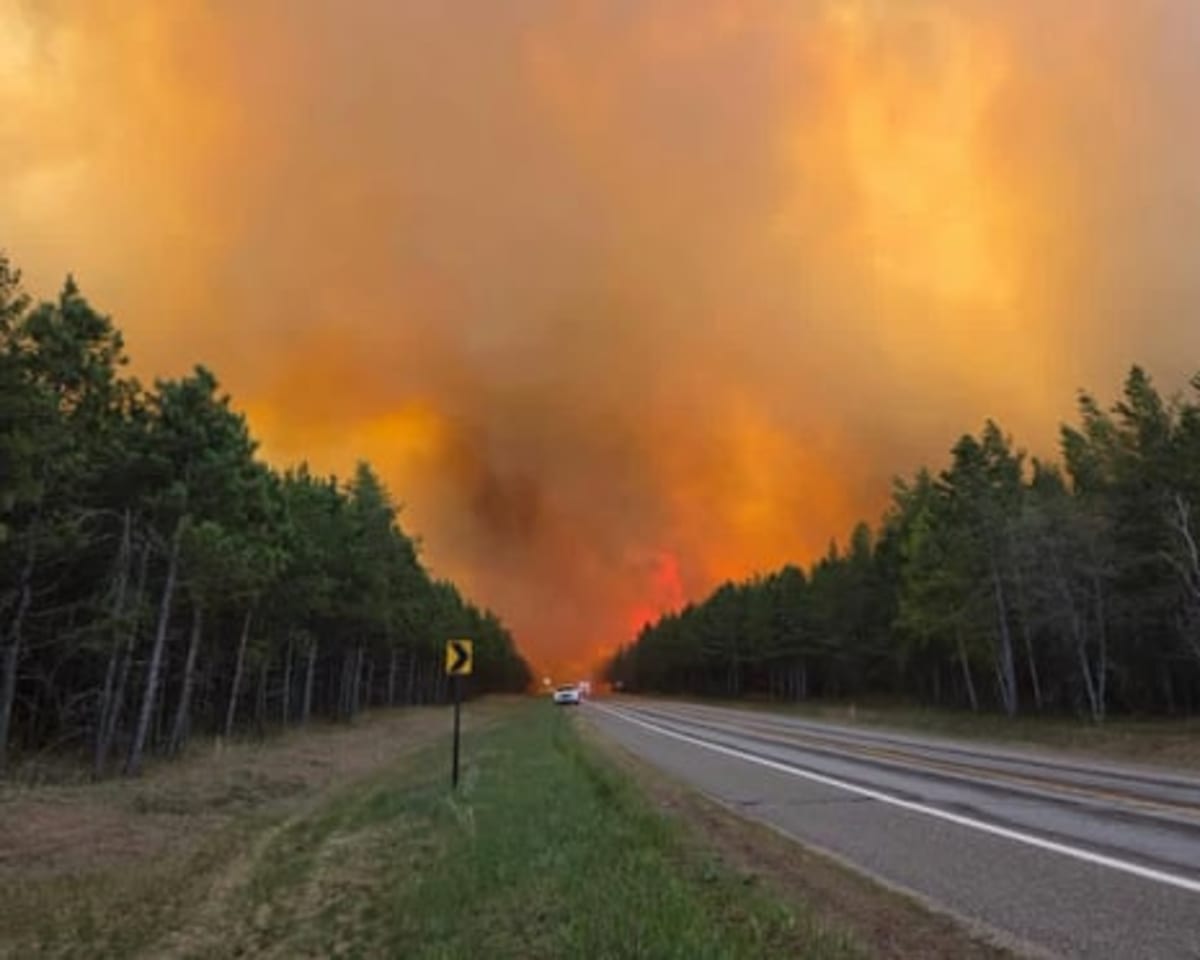 Minnesota Crews Battle Wildfires, National Guard Steps In - Image 3