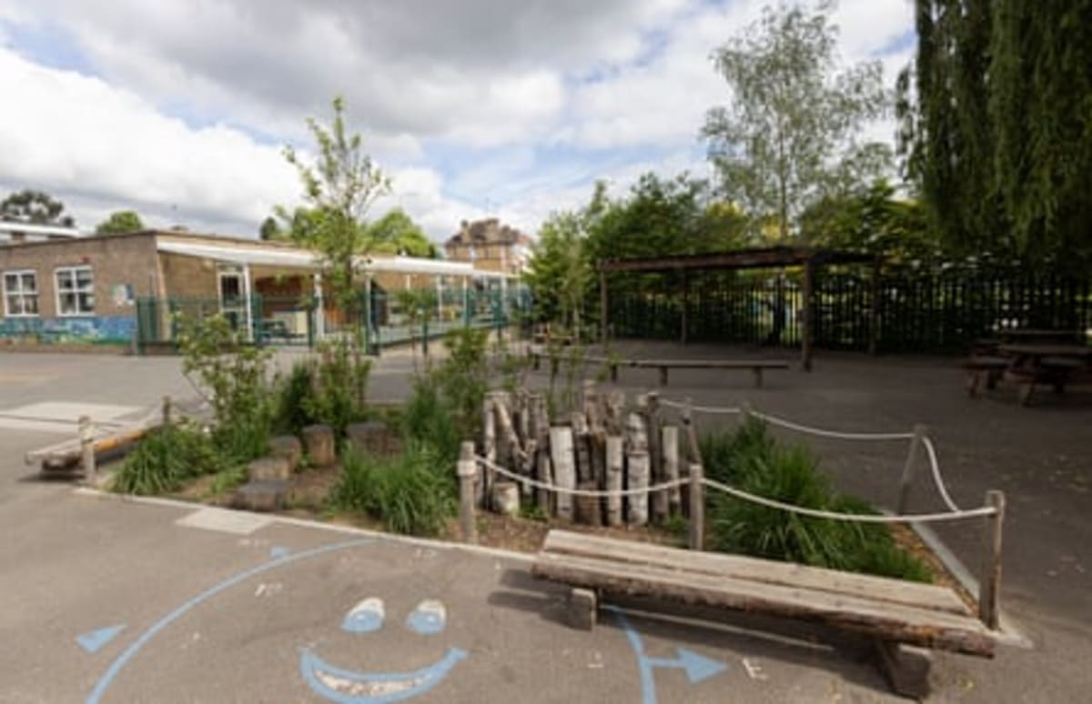 London School Turns Flooded Playground Into Rain Garden - Image 5