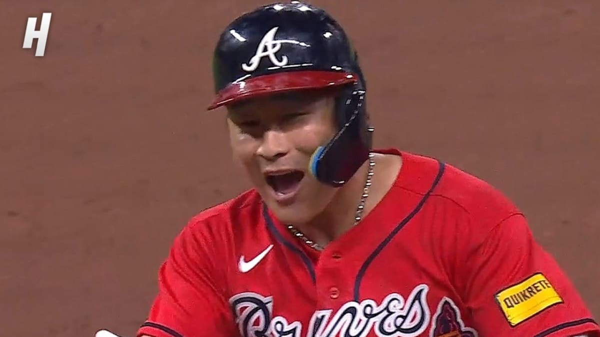 Braves Rally Twice, Win in Extras Against Phillies