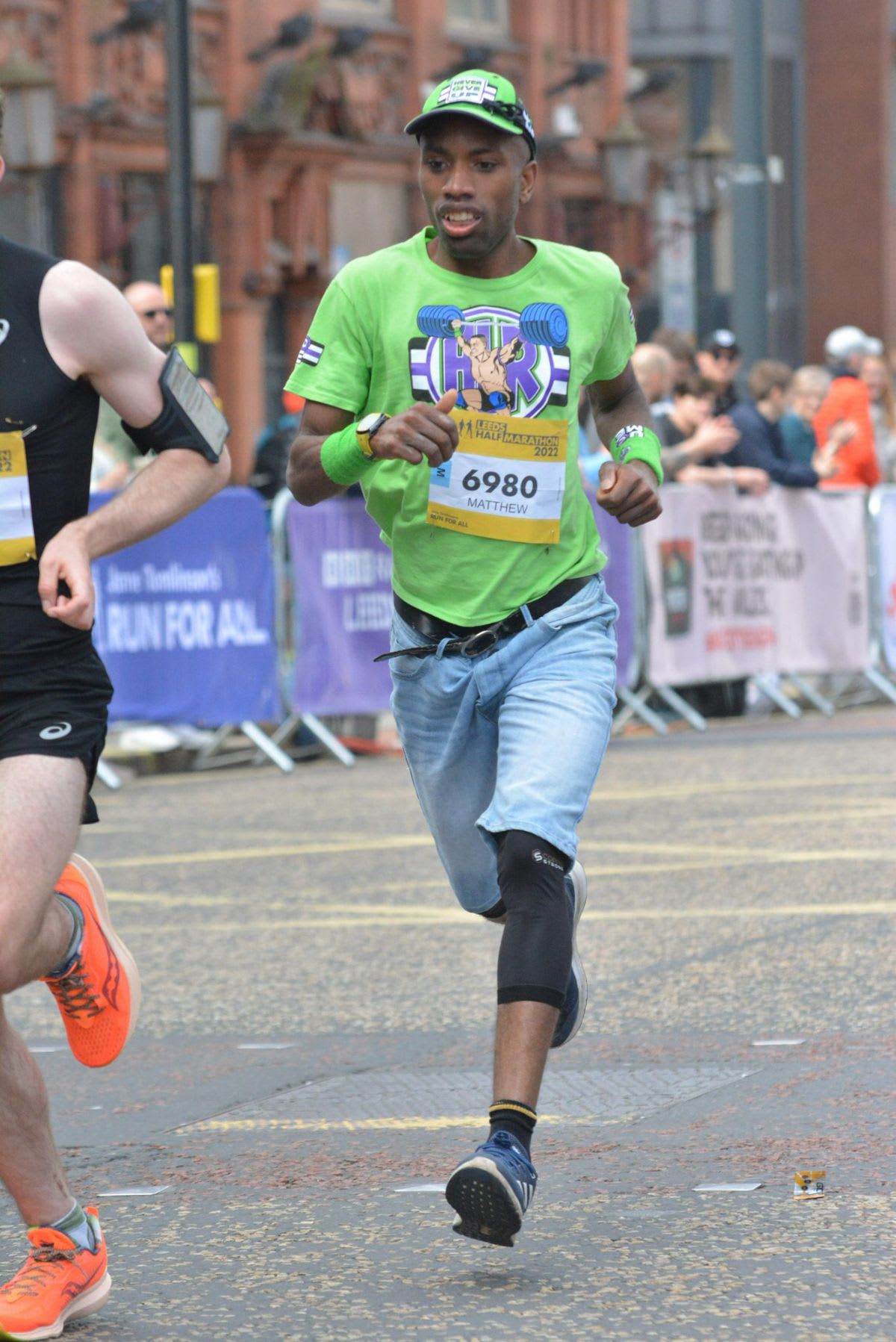 Leeds Runner Chases 6th World Record at London Marathon - Image 4
