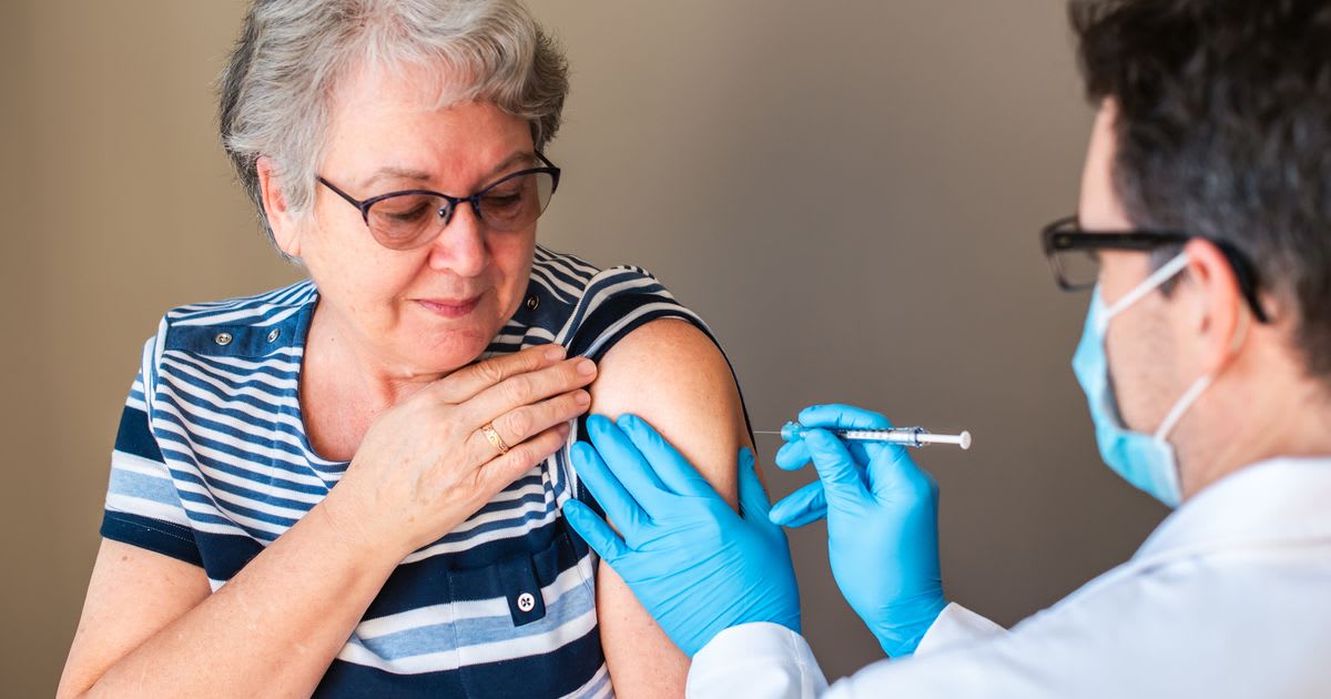 High-Dose Flu Shot Cuts Alzheimer's Risk 55% in Study - Image 2