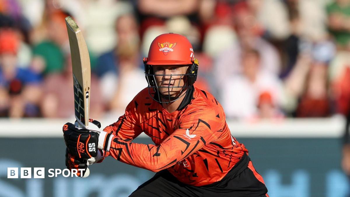 Ryan Rickelton batting during his 65-run innings for Sunrisers Leeds at Edgbaston