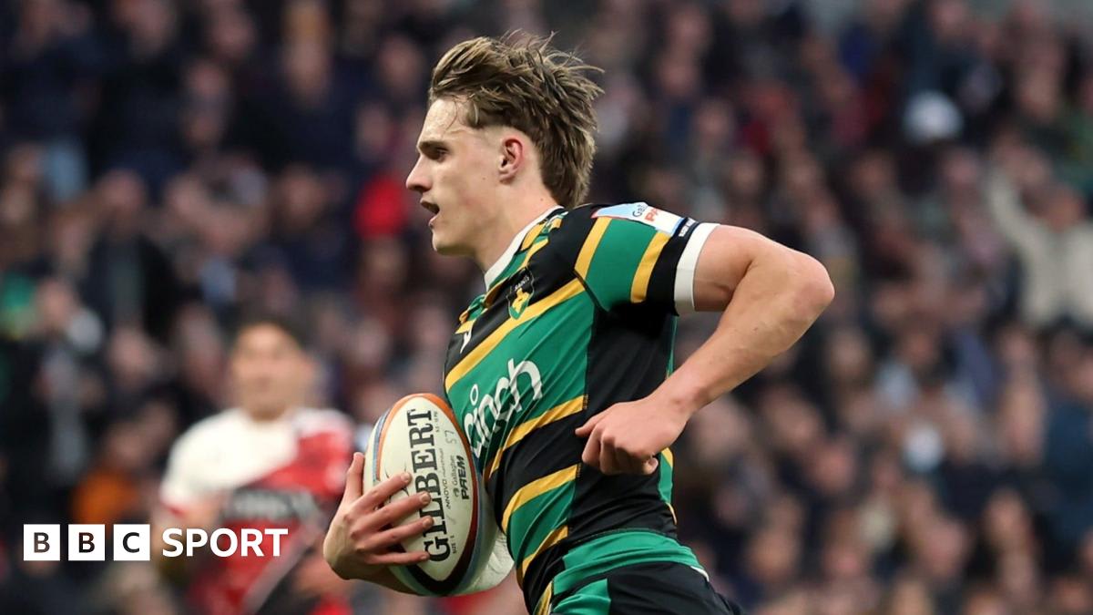 Archie McParland diving to score winning try for Northampton Saints against Saracens