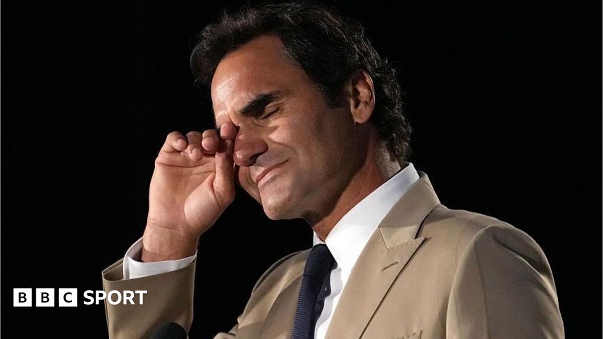 Roger Federer Inducted Into Tennis Hall of Fame at 43