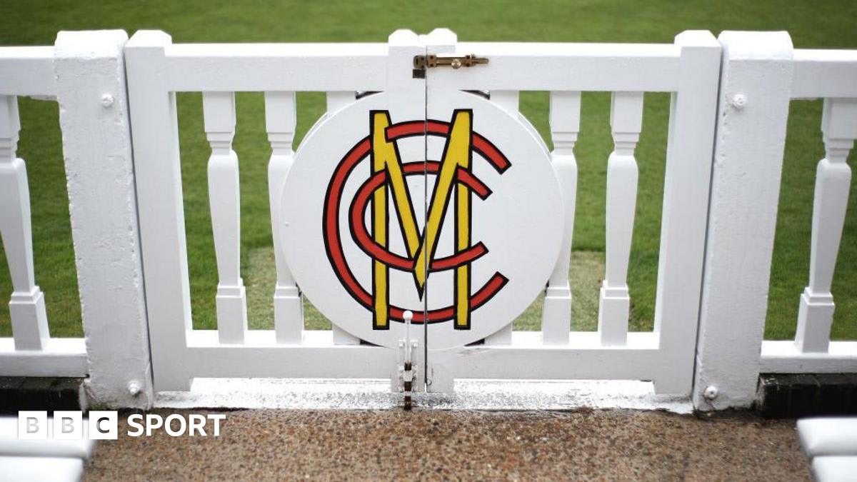 Lord's Cricket Club Fast-Tracks Women After 27-Year Wait