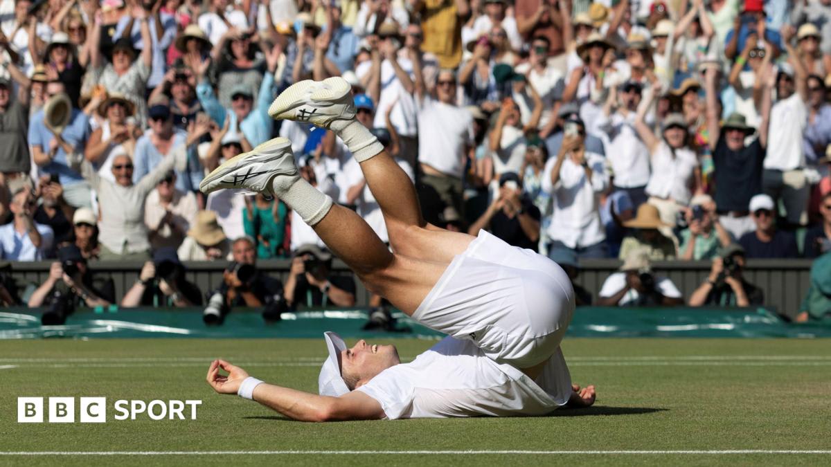 Arthur Fery celebrates on Wimbledon Centre Court after defeating Flavio Cobolli in semi-final match