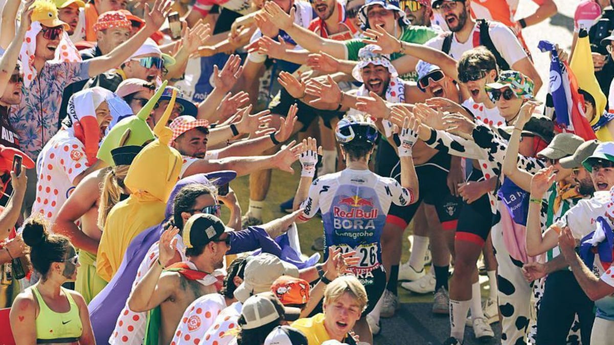 Cycling Soars as Pogacar Wins 5th Tour de France - Image 4