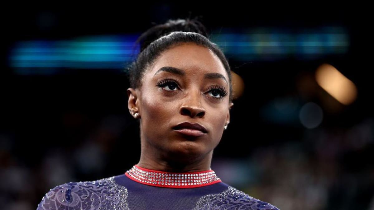 Simone Biles Recovering After Health Scare, Fans Rally - Image 2