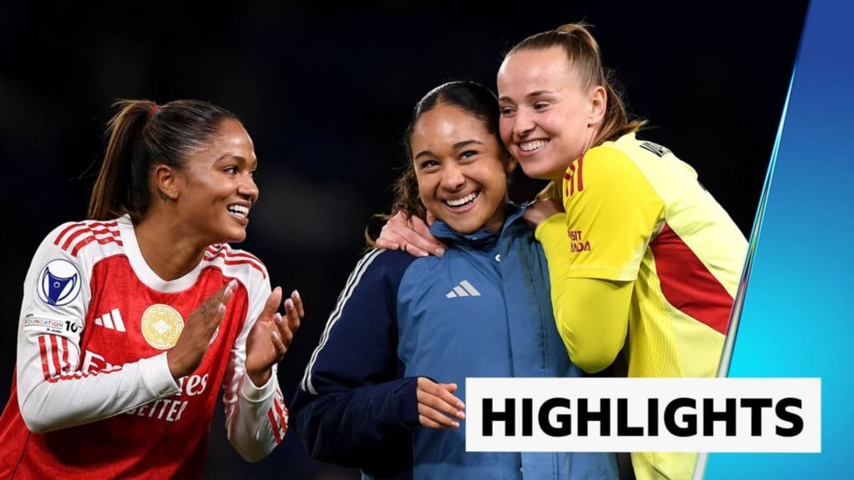 Arsenal women's football team celebrating Champions League semifinal qualification after defeating Chelsea