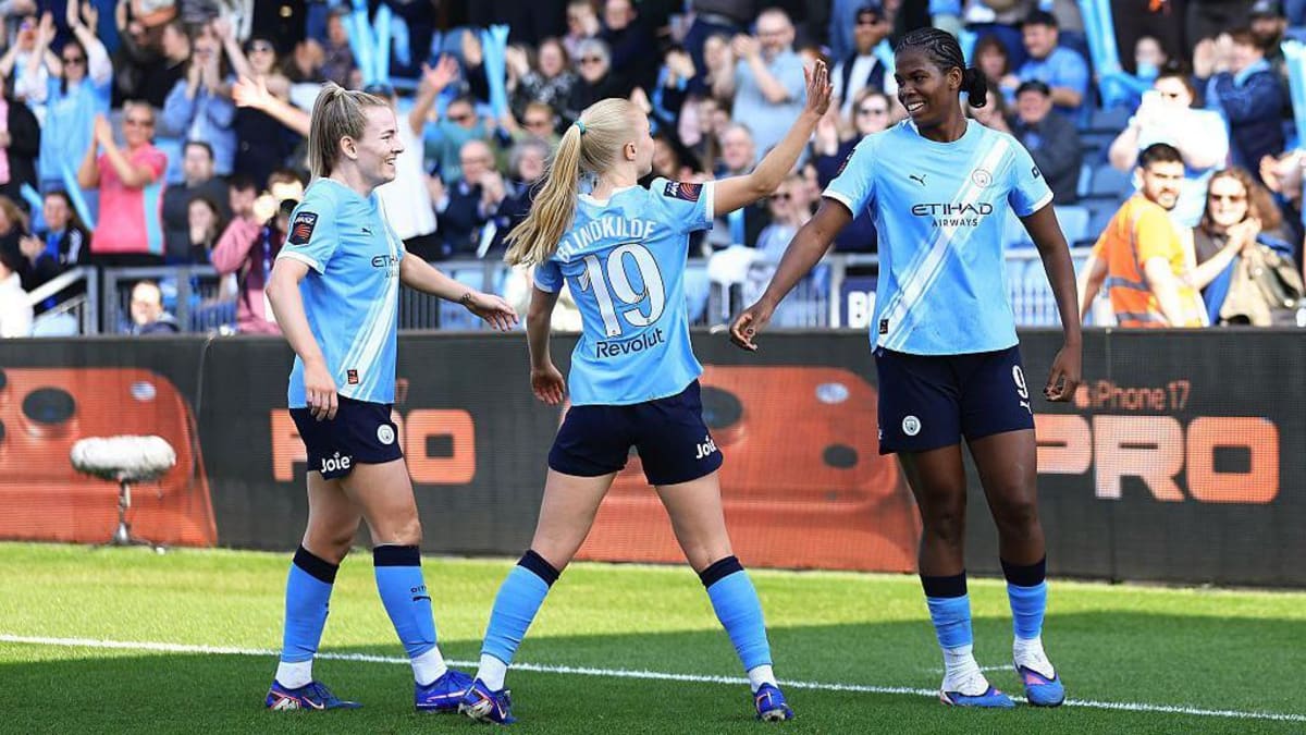 Shaw Scores Fastest Hat-Trick in Women's Soccer History - Image 2