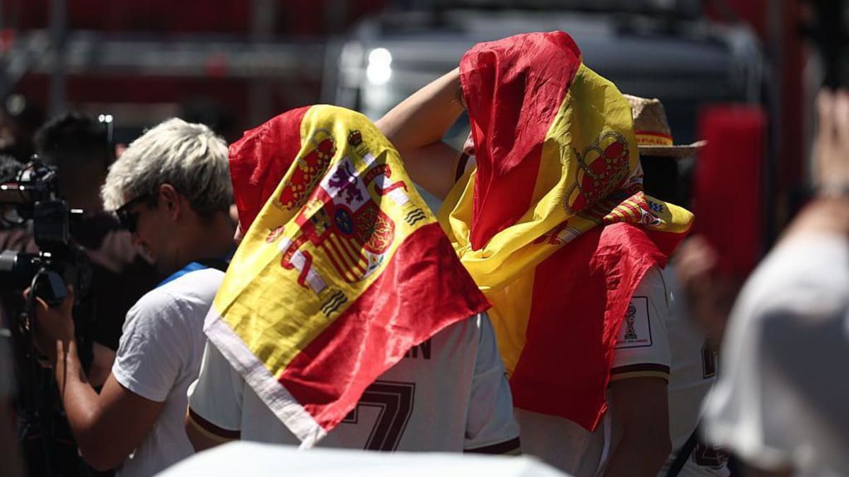 Spain Celebrates World Cup Win with Madrid Victory Parade - Image 4