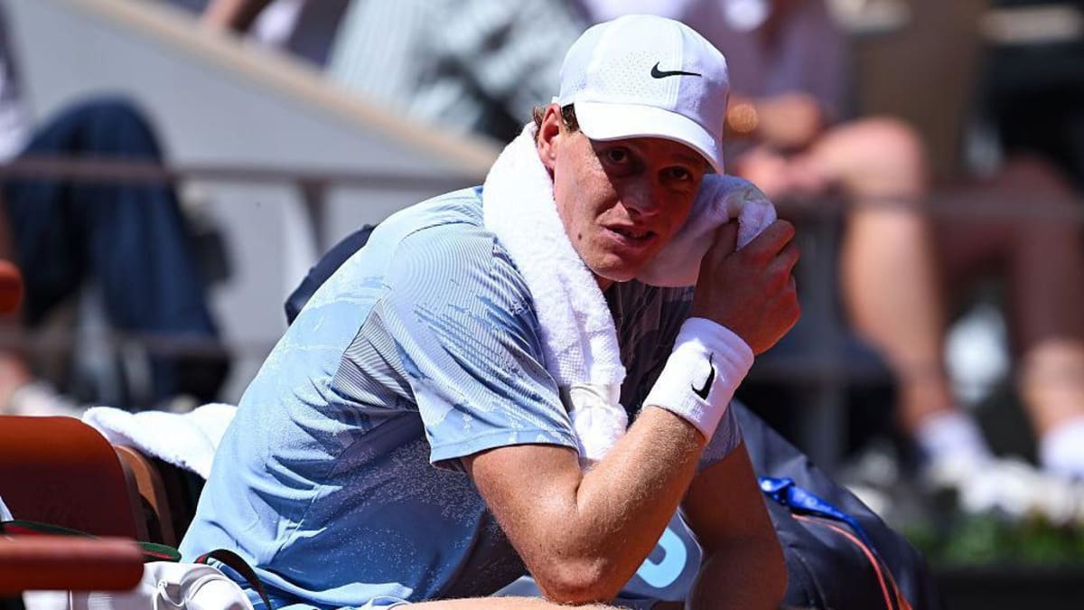 Tennis Star Gets Lost Racquet Back After Instagram Plea - Image 4
