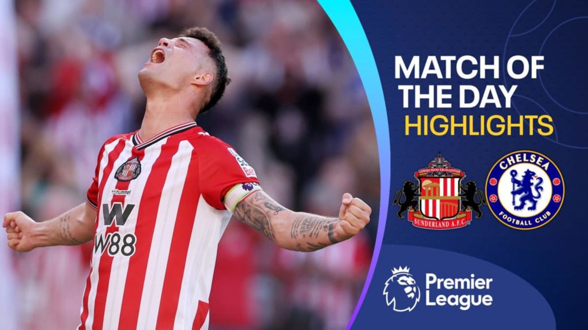 Sunderland football players celebrating their Europa League qualification victory over Chelsea at Stadium of Light