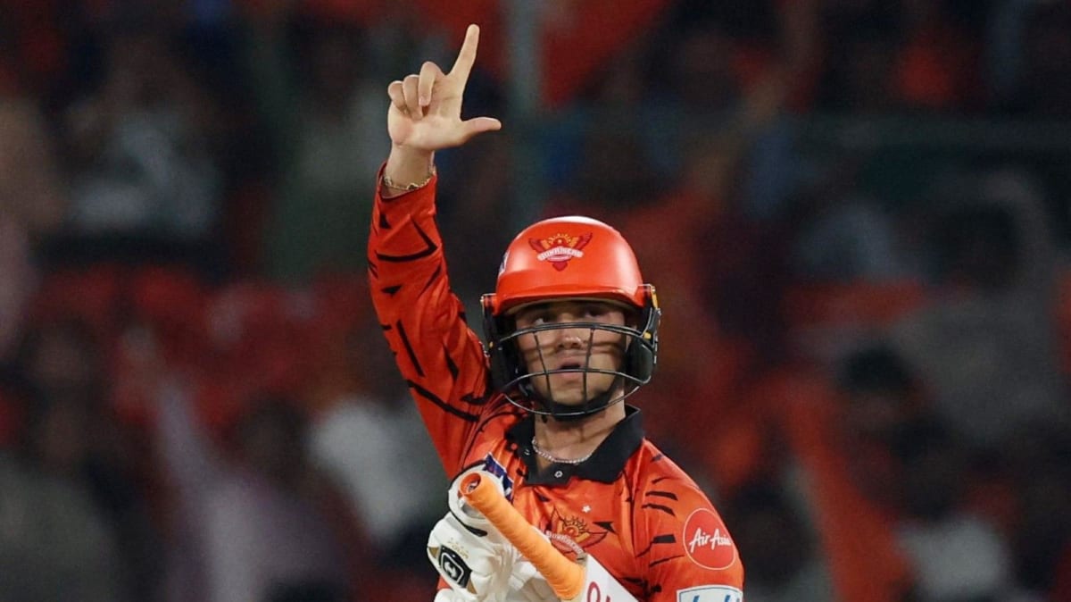 India's Abhishek Sharma Hits 135 in Historic IPL Innings - Image 2