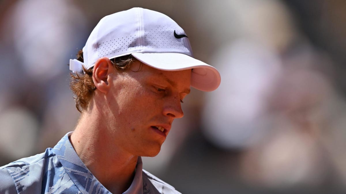 Tennis Star Gets Lost Racquet Back After Instagram Plea - Image 3