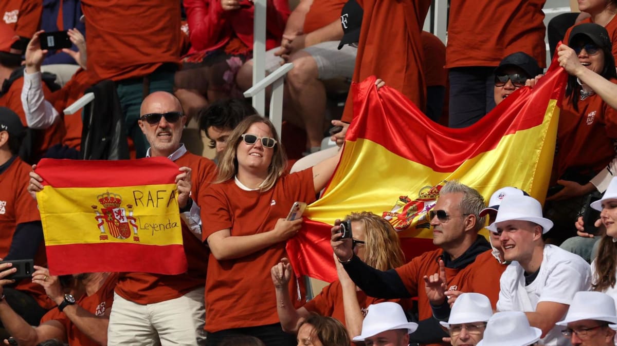 Spanish Teen Reaches French Open Quarters on Main Debut - Image 3