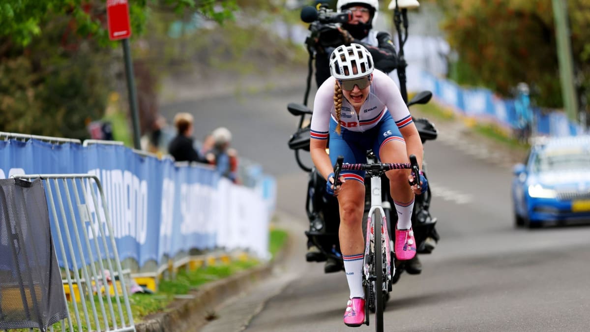 Welsh Cyclist Zoe Backstedt, 21, Wins World Silver Medal - Image 4