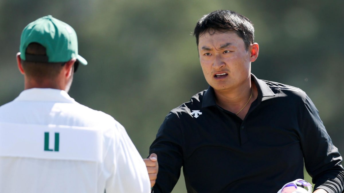 Sick Golfer Li Haotong Battles Into Masters Contention - Image 2