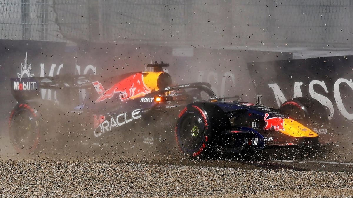 Hamilton: Silverstone "Completely Different" This Year - Image 4