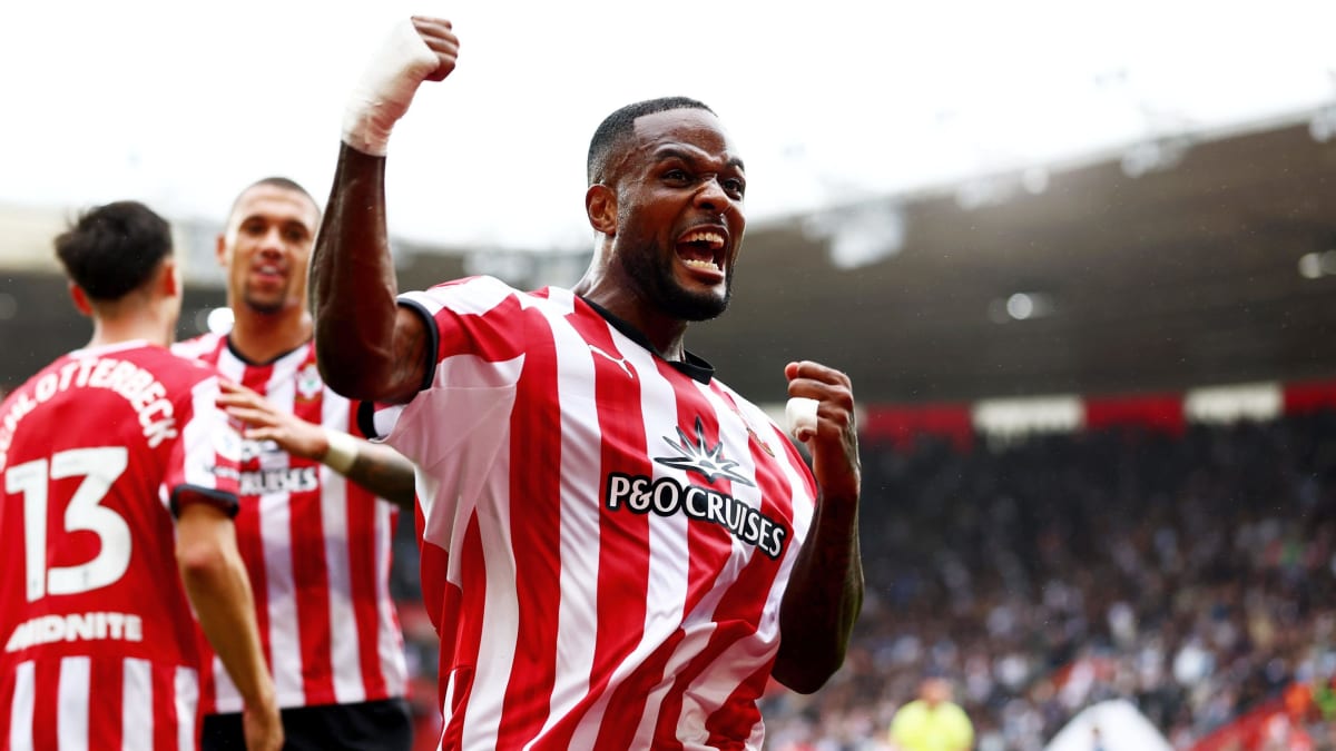 Canadian Striker Cyle Larin Lights Up Championship - Image 2