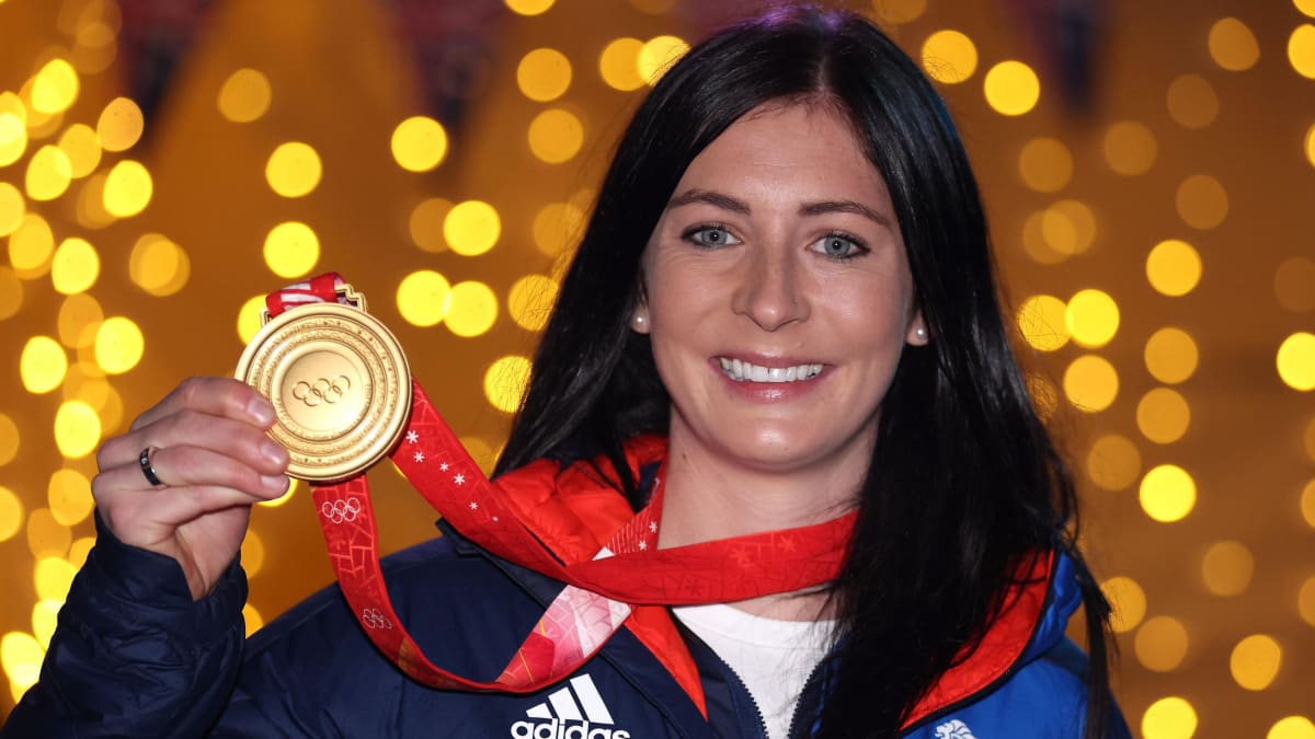 Olympic Gold Medalist Eve Muirhead Ends 4-Year Retirement - Image 2