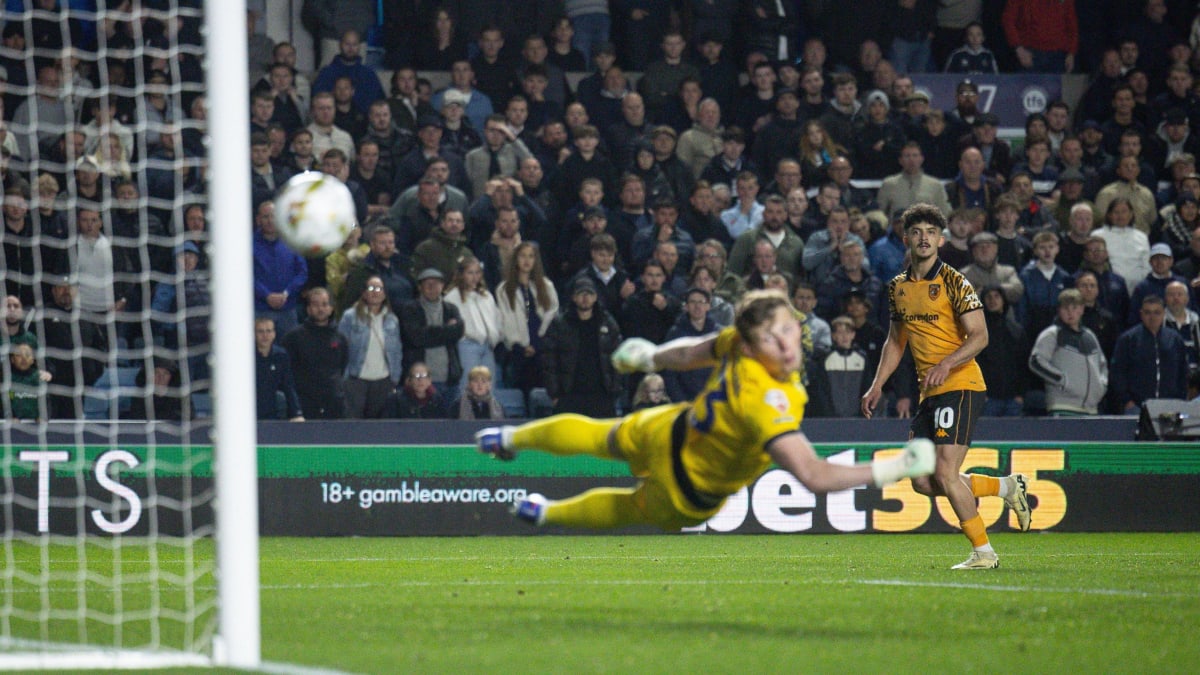 Hull's Belloumi Inspires Comeback Win After Boot-Lace Delay - Image 3