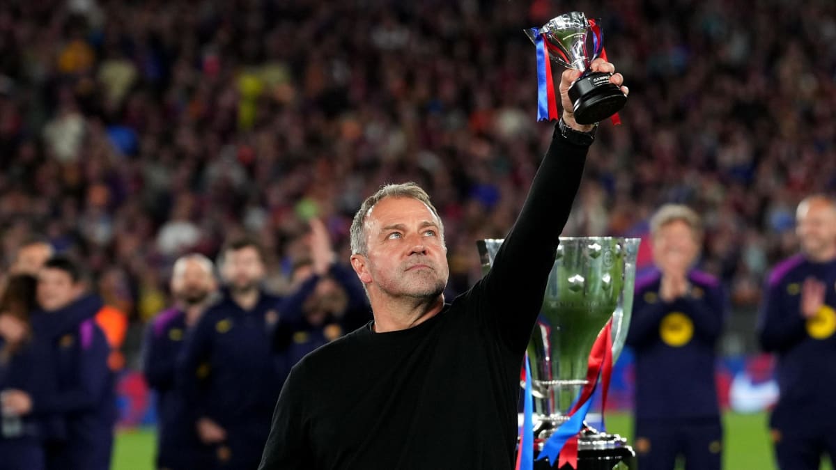 Barcelona Team Rallies Around Flick After Father's Death - Image 2