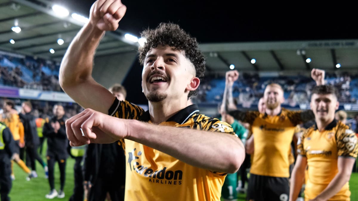 Hull's Belloumi Inspires Comeback Win After Boot-Lace Delay - Image 2