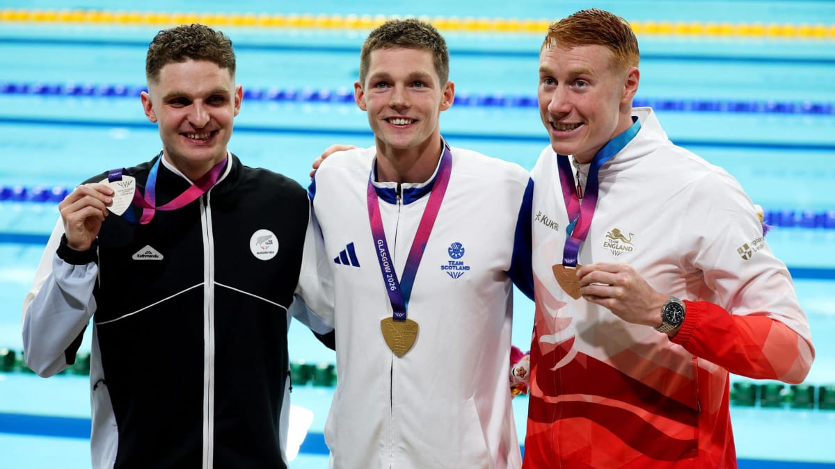 Scottish Swimmer Scott Wins Gold at Home Commonwealth Games - Image 2