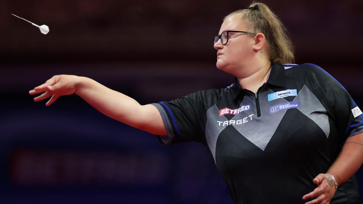 Beau Greaves Becomes First Woman to Win PDC Ranking Title - Image 3