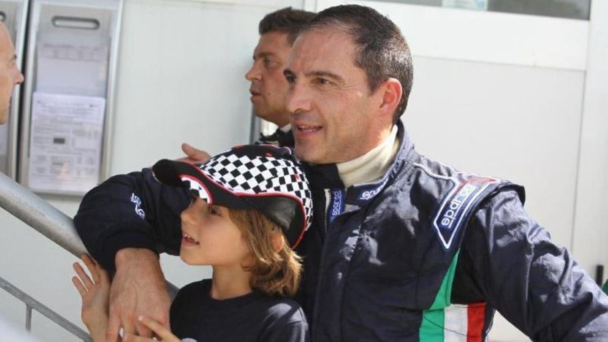 Teen F1 Driver Started Racing at 320 km/h on Dad's Lap - Image 3